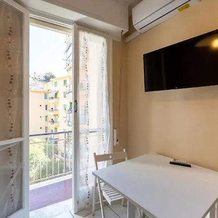 Piccolo Monolocale Del Mercato * Санремо